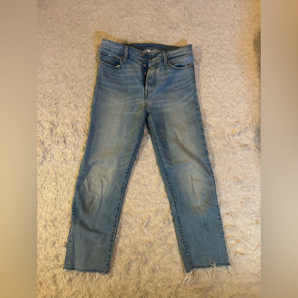Levis Button Fly straight leg Jean Size 28